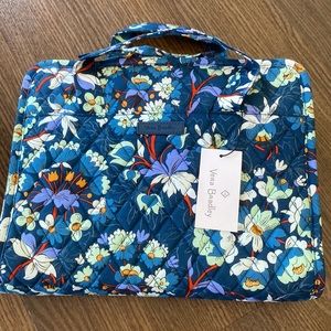 Vera Bradley Blue Floral Bursts Hanging Organizer NWT